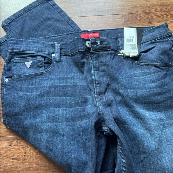 Guess Men's Deep Indigo Relaxed Jeans. Rise 11” - Picture 7 of 8